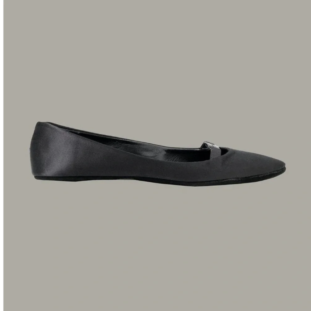 Burberry Satin Slipper - Picture 2 of 7